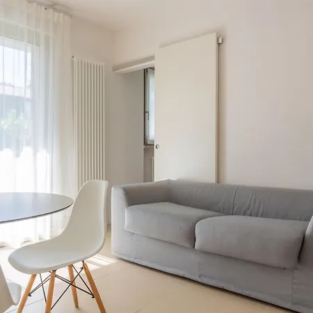 Appartement Baseventuno 3 Bilocale Piano Terra Sirmione